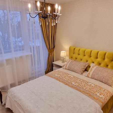 A. G. Central Apartaments Šiauliai Esterno foto