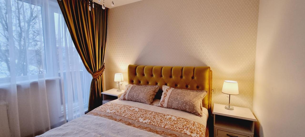 A. G. Central Apartaments Šiauliai Esterno foto