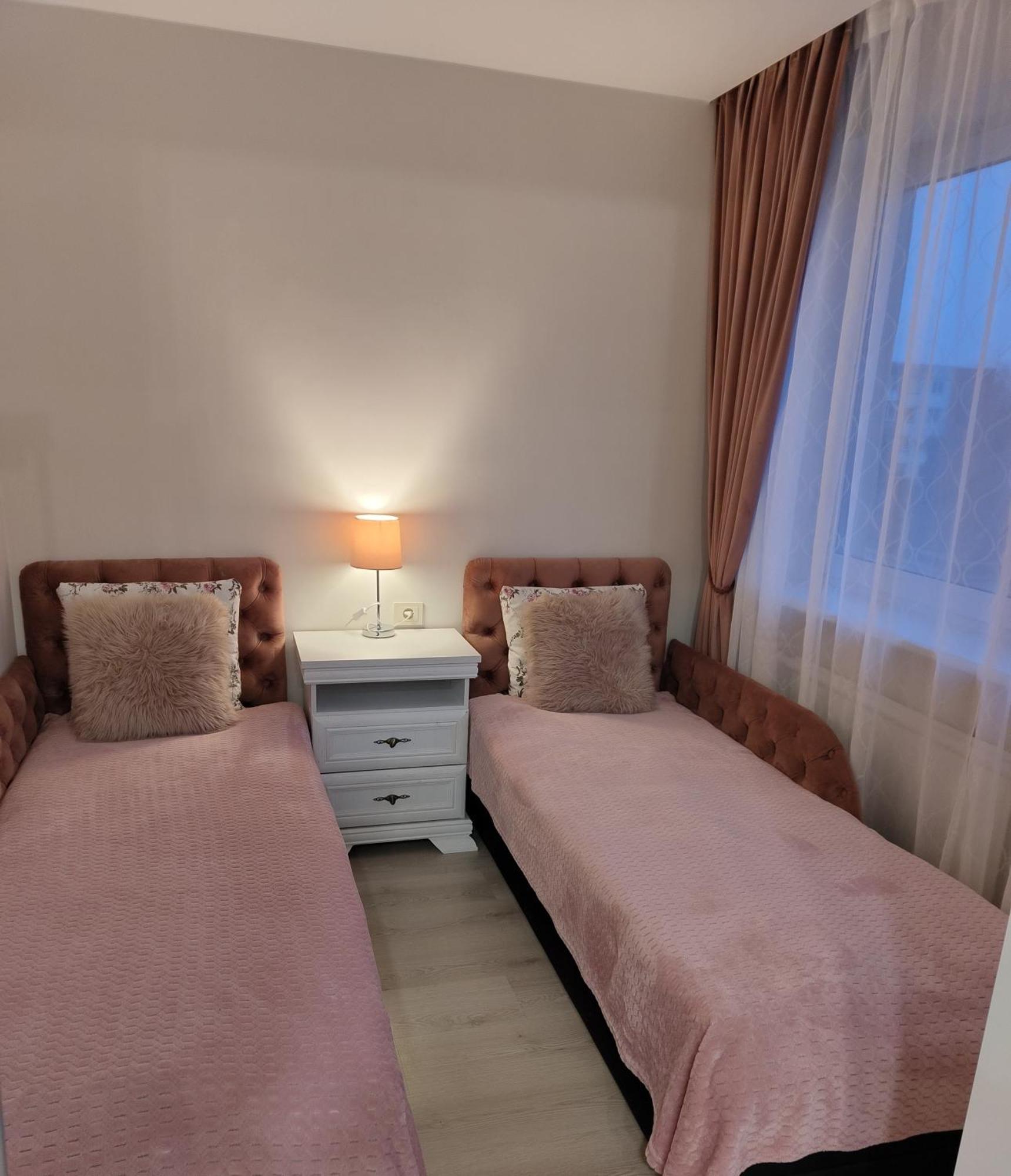 A. G. Central Apartaments Šiauliai Esterno foto